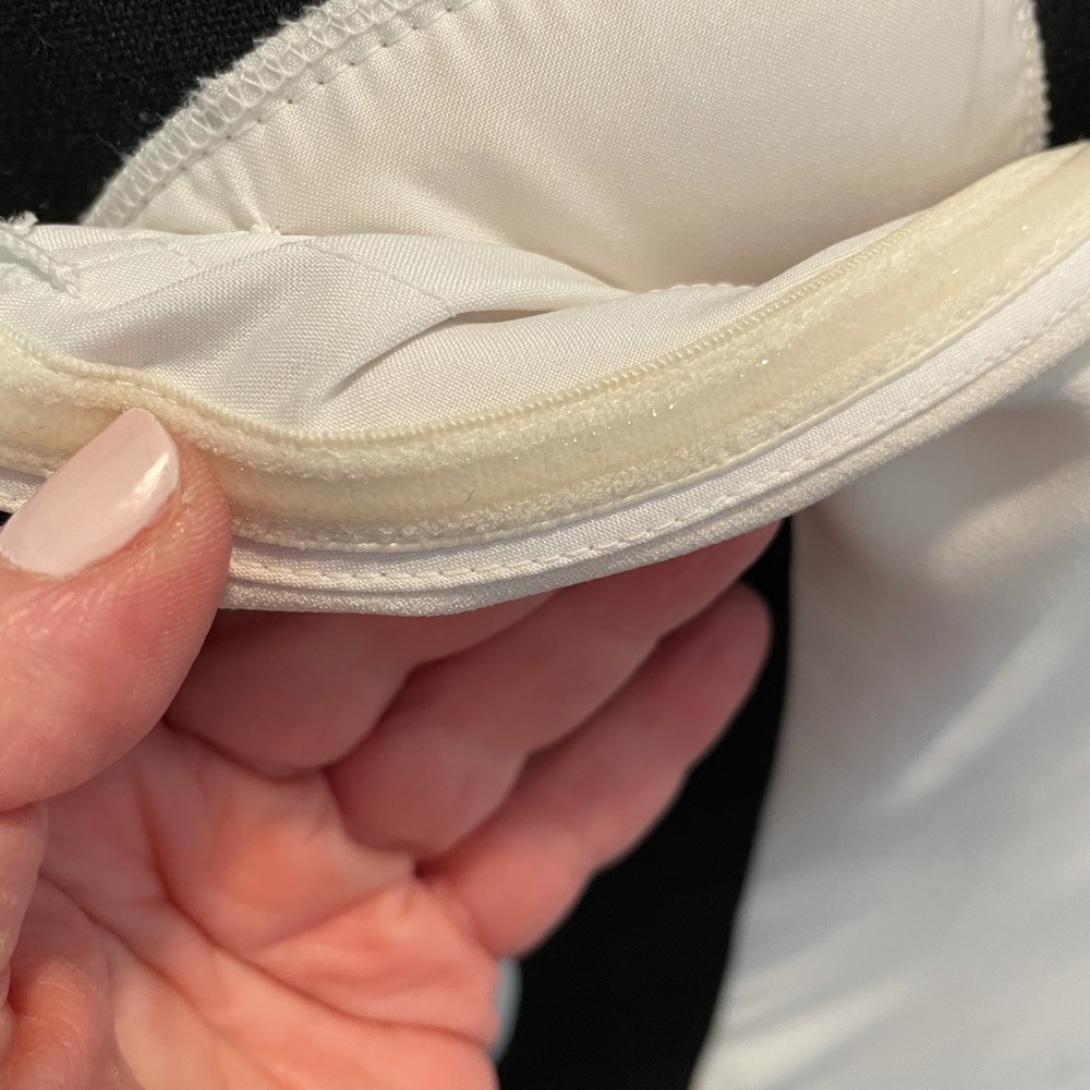 Mori Lee Beautiful Black and White evening/prom dress - Picture 3 of 9